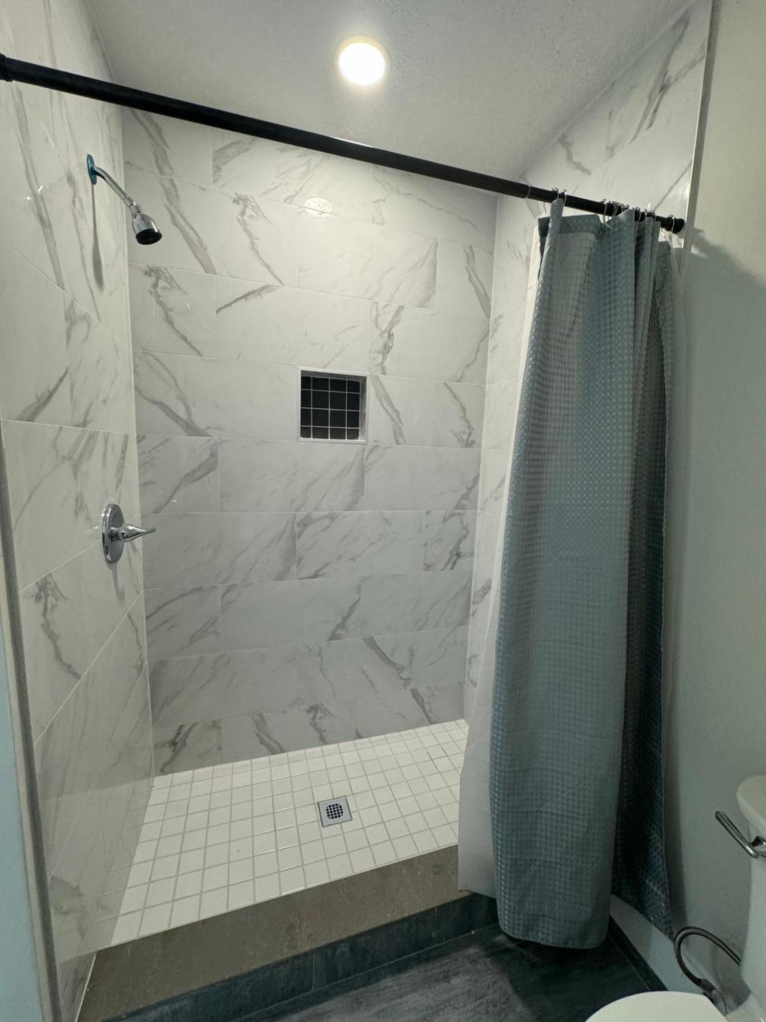 Deluxe Apartment Whit Laundry Tampa Esterno foto