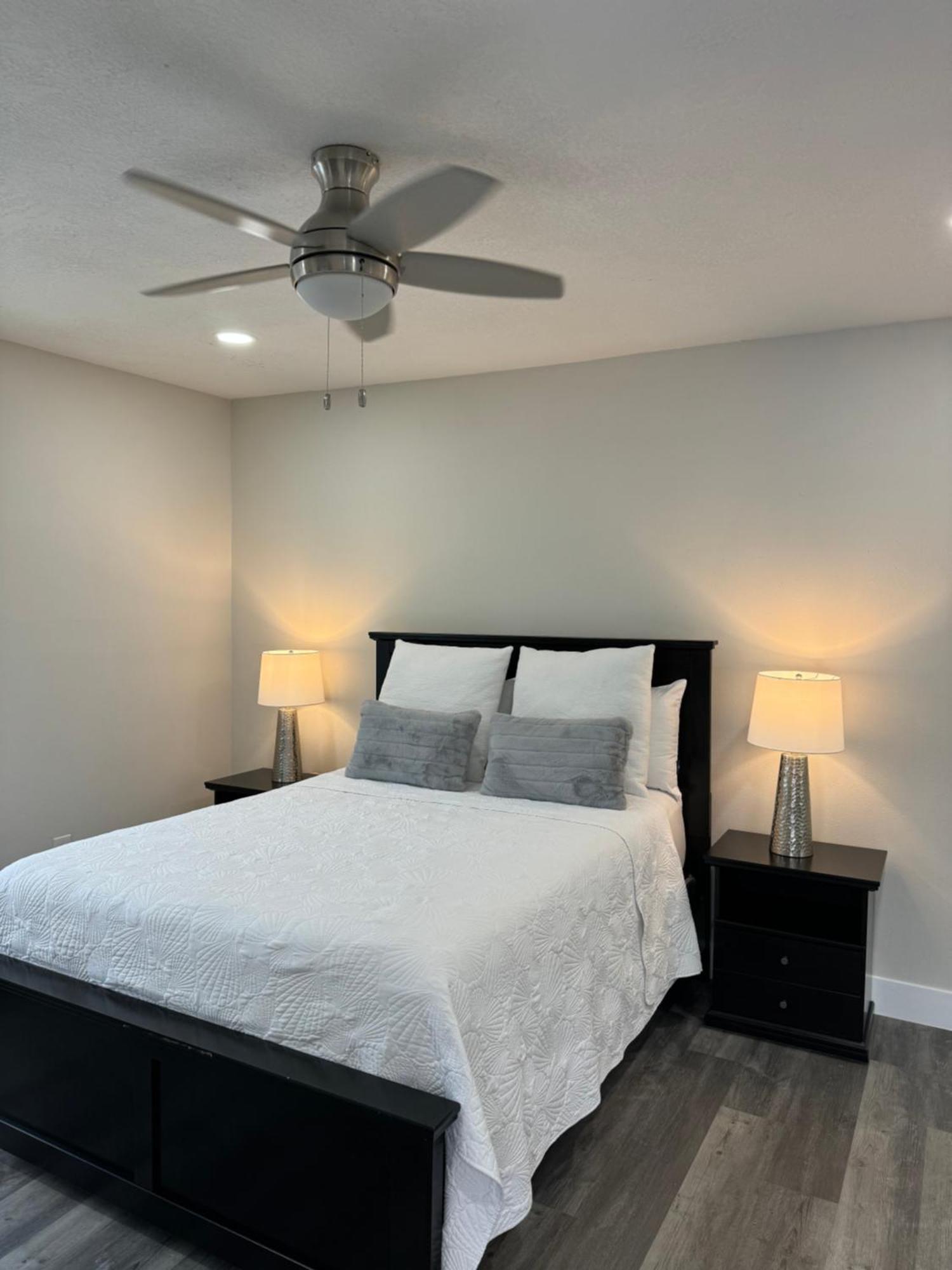 Deluxe Apartment Whit Laundry Tampa Esterno foto