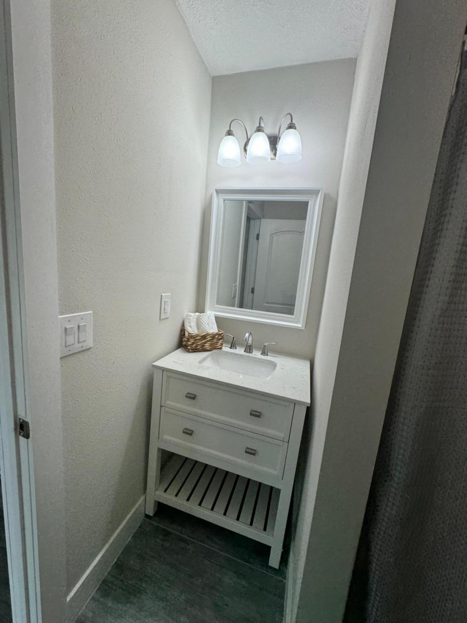 Deluxe Apartment Whit Laundry Tampa Esterno foto
