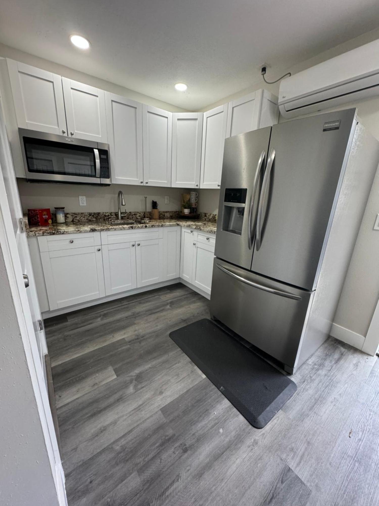 Deluxe Apartment Whit Laundry Tampa Esterno foto