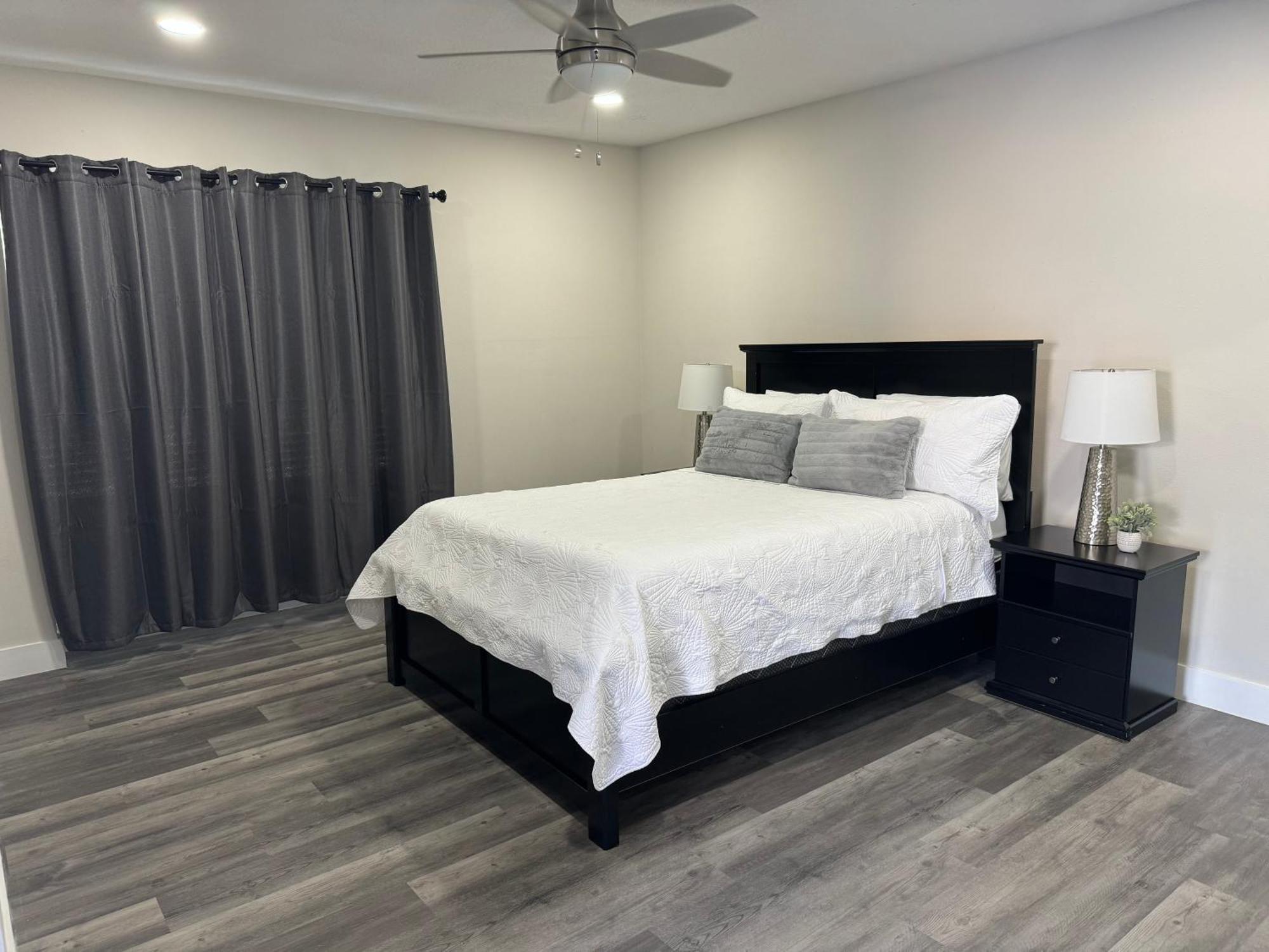Deluxe Apartment Whit Laundry Tampa Esterno foto